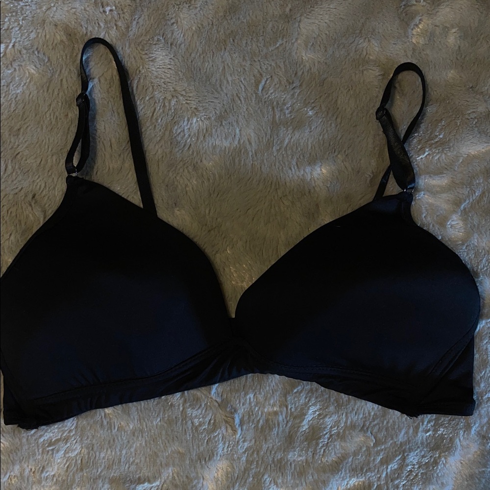 Izod Black Wireless Bra 36B - Adjustable Straps, Comfy Fit